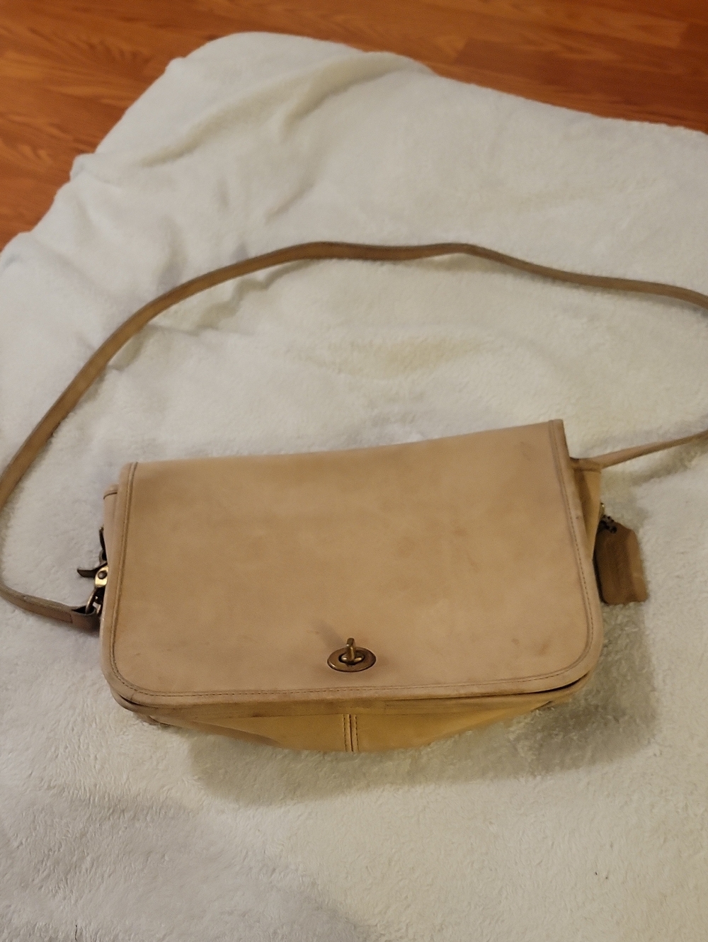 Coach Beige Tan Leather Crossbody Shoulder Bag